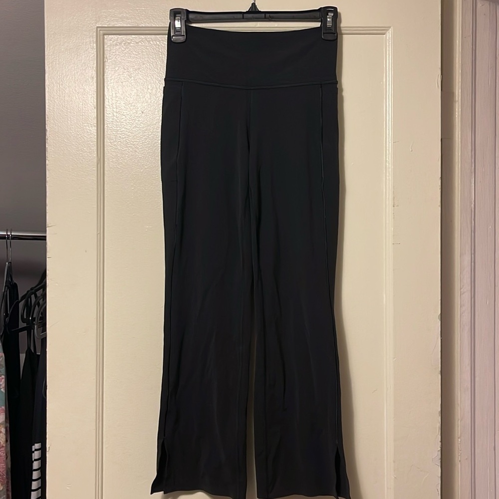 Athleta TRANSCEND STASH STRAIGHT LEG PANT - worn once
